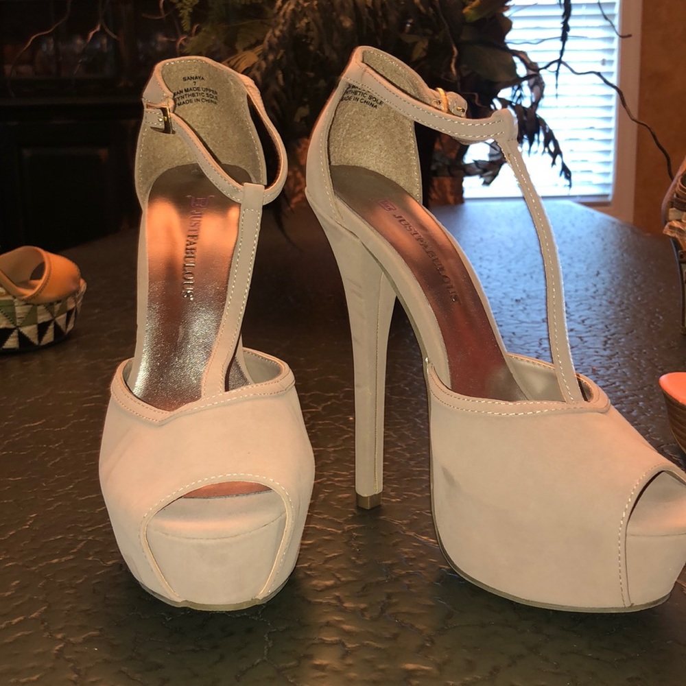 NEVER BEEN WORN JUST FAB Taupe high heal